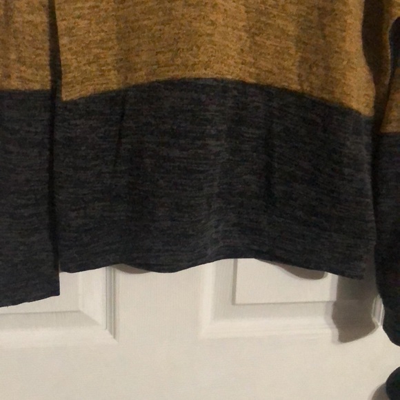 No frills ladies cool block sweater - Picture 2 of 14